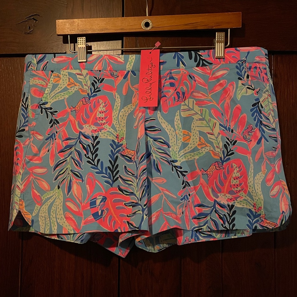 Lilly Pulitzer Shorts, Size XL